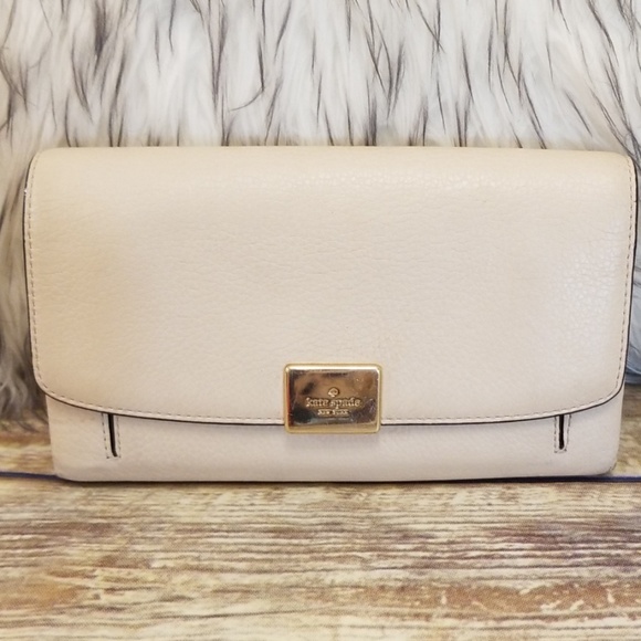 kate spade Handbags - Kate Spade Leather Wallet